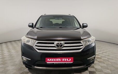 Toyota Highlander III, 2011 год, 1 930 000 рублей, 2 фотография