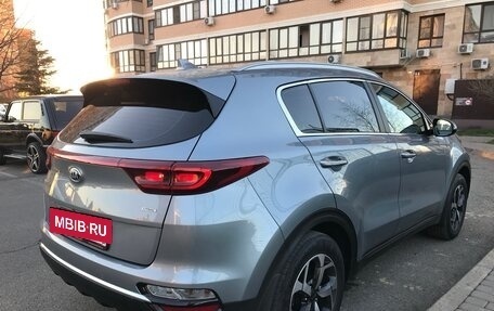 KIA Sportage IV рестайлинг, 2020 год, 2 620 000 рублей, 4 фотография