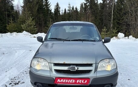 Chevrolet Niva I рестайлинг, 2016 год, 600 000 рублей, 3 фотография