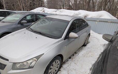 Chevrolet Cruze II, 2011 год, 750 000 рублей, 3 фотография