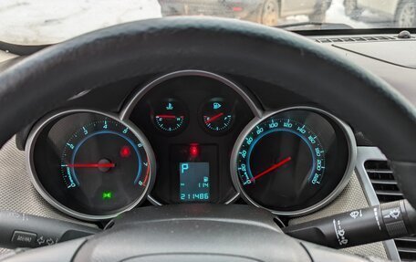 Chevrolet Cruze II, 2011 год, 750 000 рублей, 9 фотография