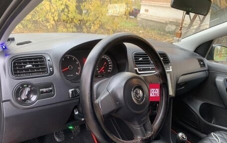 Volkswagen Polo VI (EU Market), 2011 год, 675 000 рублей, 9 фотография