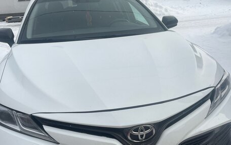 Toyota Camry, 2019 год, 2 700 000 рублей, 2 фотография