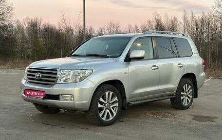 Toyota Land Cruiser 200, 2011 год, 2 990 000 рублей, 1 фотография