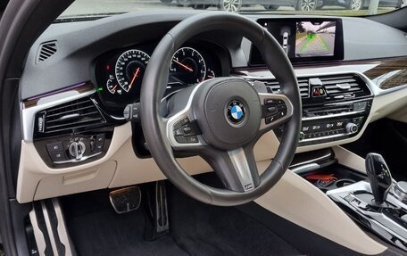 BMW 5 серия, 2019 год, 3 850 000 рублей, 13 фотография