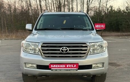 Toyota Land Cruiser 200, 2011 год, 2 990 000 рублей, 2 фотография