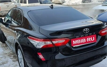 Toyota Camry, 2020 год, 2 950 000 рублей, 2 фотография