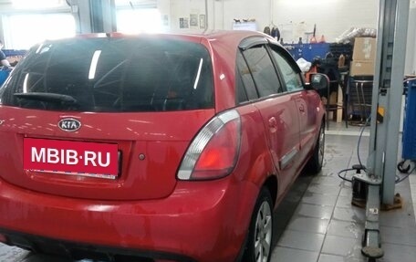 KIA Rio II, 2011 год, 530 000 рублей, 3 фотография