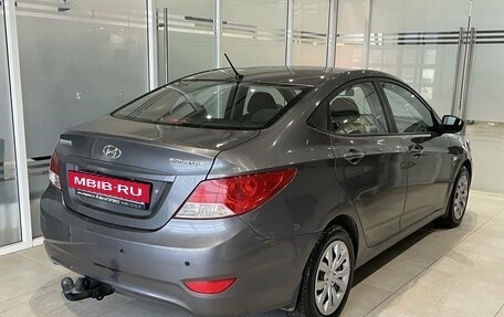 Hyundai Solaris II рестайлинг, 2011 год, 750 000 рублей, 4 фотография