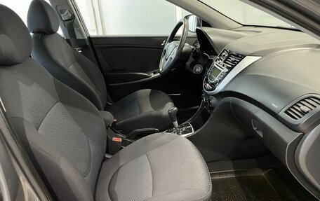 Hyundai Solaris II рестайлинг, 2011 год, 750 000 рублей, 12 фотография