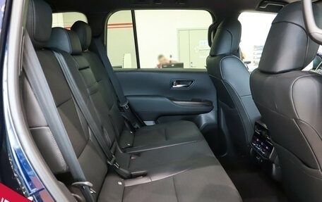 Toyota Land Cruiser, 2024 год, 14 490 000 рублей, 9 фотография