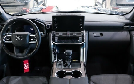 Toyota Land Cruiser, 2024 год, 14 490 000 рублей, 8 фотография