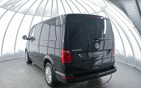 Volkswagen Multivan T6 рестайлинг, 2019 год, 3 690 000 рублей, 8 фотография