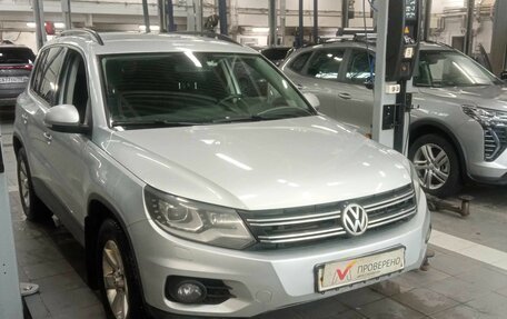 Volkswagen Tiguan I, 2013 год, 1 389 000 рублей, 2 фотография