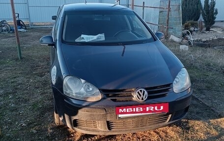 Volkswagen Golf V, 2005 год, 430 000 рублей, 2 фотография