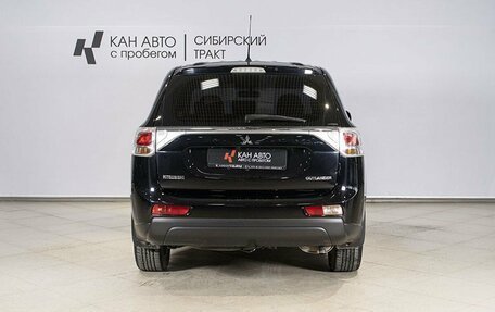 Mitsubishi Outlander III рестайлинг 3, 2013 год, 1 600 000 рублей, 13 фотография