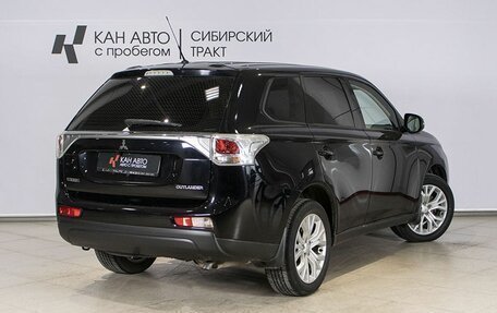 Mitsubishi Outlander III рестайлинг 3, 2013 год, 1 600 000 рублей, 2 фотография