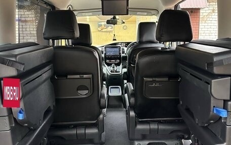 Nissan Serena IV, 2018 год, 2 100 000 рублей, 29 фотография