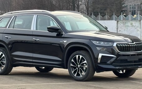 Skoda Kodiaq I, 2024 год, 4 700 000 рублей, 3 фотография