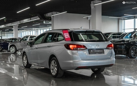 Opel Astra K, 2017 год, 1 430 000 рублей, 5 фотография