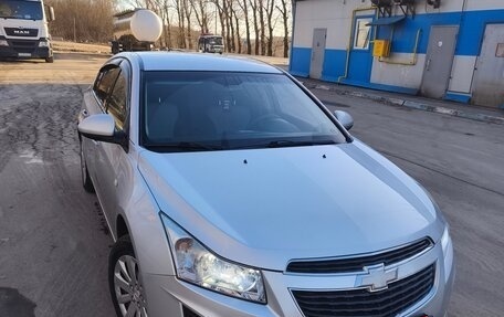 Chevrolet Cruze II, 2012 год, 790 000 рублей, 3 фотография