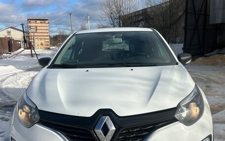 Renault Kaptur I рестайлинг, 2018 год, 1 250 000 рублей, 2 фотография