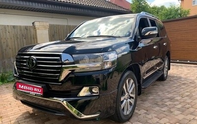 Toyota Land Cruiser 200, 2017 год, 8 550 000 рублей, 1 фотография