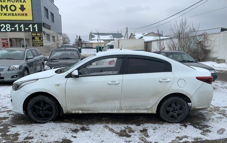 KIA Rio IV, 2017 год, 900 000 рублей, 3 фотография