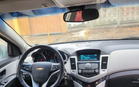 Chevrolet Cruze II, 2011 год, 760 000 рублей, 10 фотография