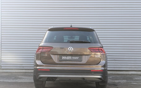 Volkswagen Tiguan II, 2017 год, 2 400 000 рублей, 6 фотография