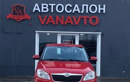 Skoda Fabia II, 2013 год, 690 000 рублей, 2 фотография