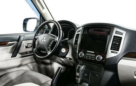 Mitsubishi Pajero IV, 2019 год, 3 898 000 рублей, 9 фотография