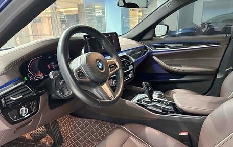 BMW 5 серия, 2021 год, 4 580 000 рублей, 8 фотография