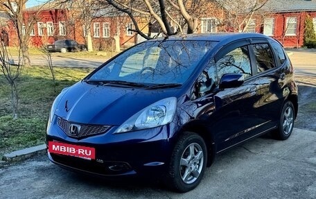 Honda Fit III, 2009 год, 885 000 рублей, 3 фотография