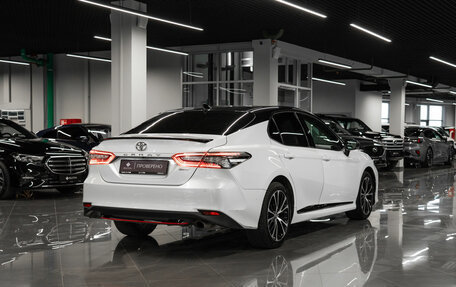 Toyota Camry, 2020 год, 3 600 000 рублей, 5 фотография