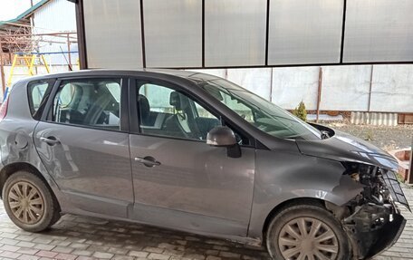 Renault Scenic III, 2010 год, 500 000 рублей, 2 фотография