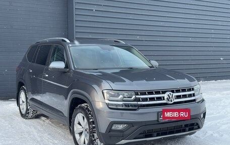 Volkswagen Teramont I, 2018 год, 3 750 000 рублей, 3 фотография