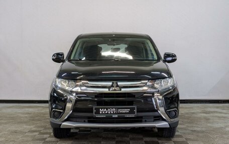 Mitsubishi Outlander III рестайлинг 3, 2016 год, 1 790 000 рублей, 2 фотография