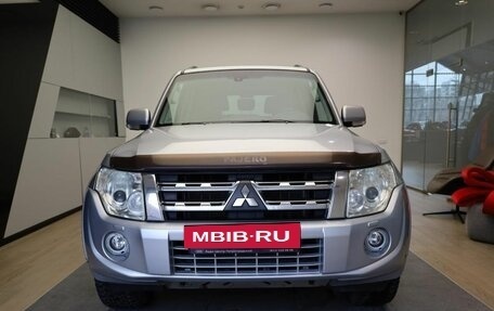 Mitsubishi Pajero IV, 2011 год, 2 050 000 рублей, 2 фотография