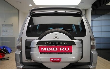 Mitsubishi Pajero IV, 2011 год, 2 050 000 рублей, 5 фотография