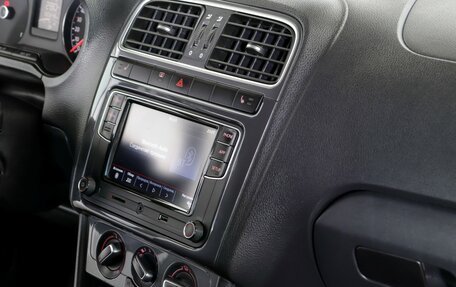 Volkswagen Polo VI (EU Market), 2018 год, 925 000 рублей, 18 фотография