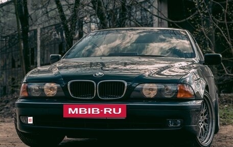 BMW 5 серия, 1997 год, 676 767 рублей, 21 фотография