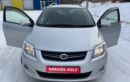 Toyota Corolla, 2011 год, 1 200 000 рублей, 2 фотография