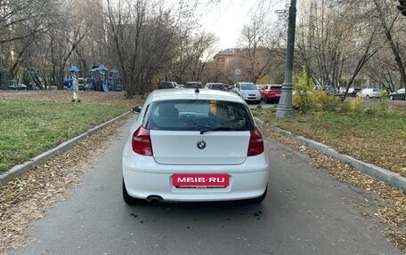 BMW 1 серия, 2011 год, 950 000 рублей, 6 фотография