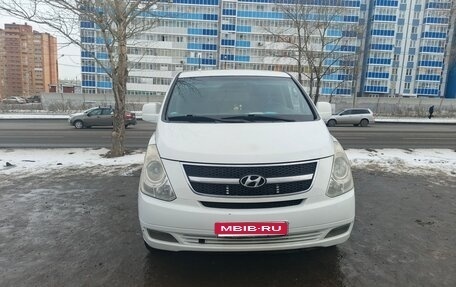 Hyundai Grand Starex Grand Starex I рестайлинг 2, 2008 год, 820 000 рублей, 1 фотография