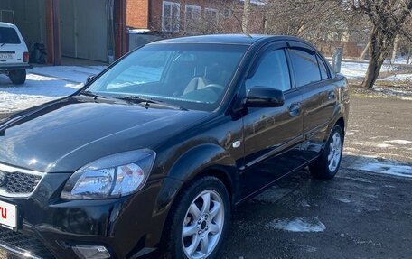 KIA Rio II, 2010 год, 740 000 рублей, 1 фотография