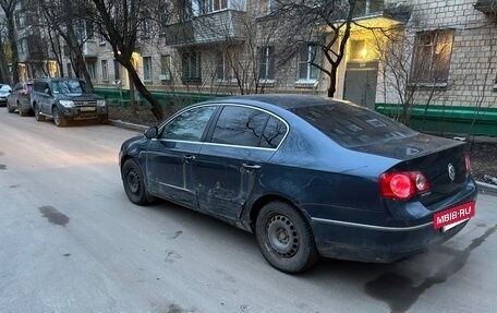 Volkswagen Passat B6, 2005 год, 380 000 рублей, 3 фотография