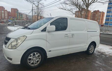 Hyundai Grand Starex Grand Starex I рестайлинг 2, 2008 год, 820 000 рублей, 3 фотография