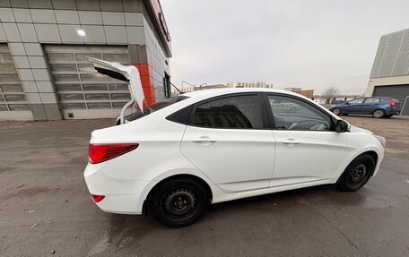 Hyundai Solaris II рестайлинг, 2015 год, 1 135 000 рублей, 19 фотография