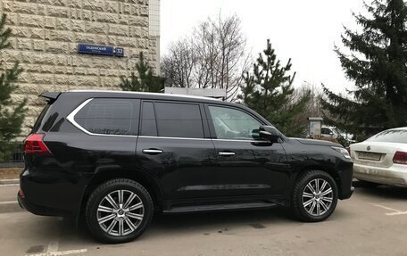 Lexus LX III, 2017 год, 6 800 000 рублей, 7 фотография